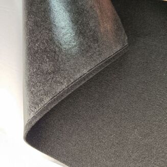 Filc techniczny czarny z klejem 3mm 300g/m2 1x1m - 2